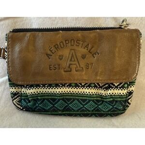 Aeropostale Wallet‎ Wristlet Brown Aztec Print Zip Closure Cute